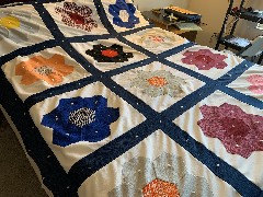 Mom s Crafts; Quilt on David s bed